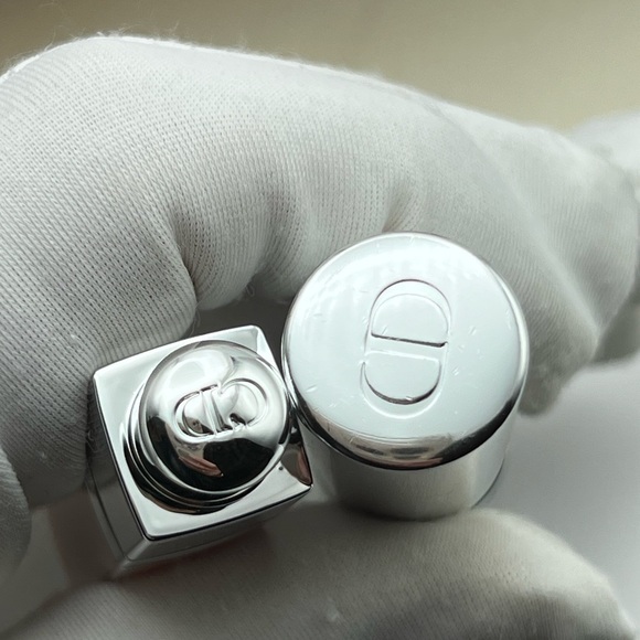 Dior Pink Cosmetic Pouch Silver CD With Box, Mascara & Dior Addict Lip Maximizer - Picture 16 of 17